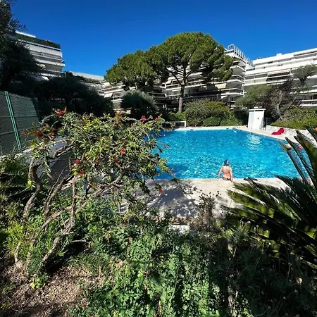 Studio With A 12 M2 Terrasse Sea View In Juan Les Pins 公寓 昂蒂布