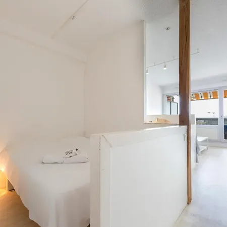 Studio With A 12 M2 Terrasse Sea View In Juan Les Pins 公寓 *